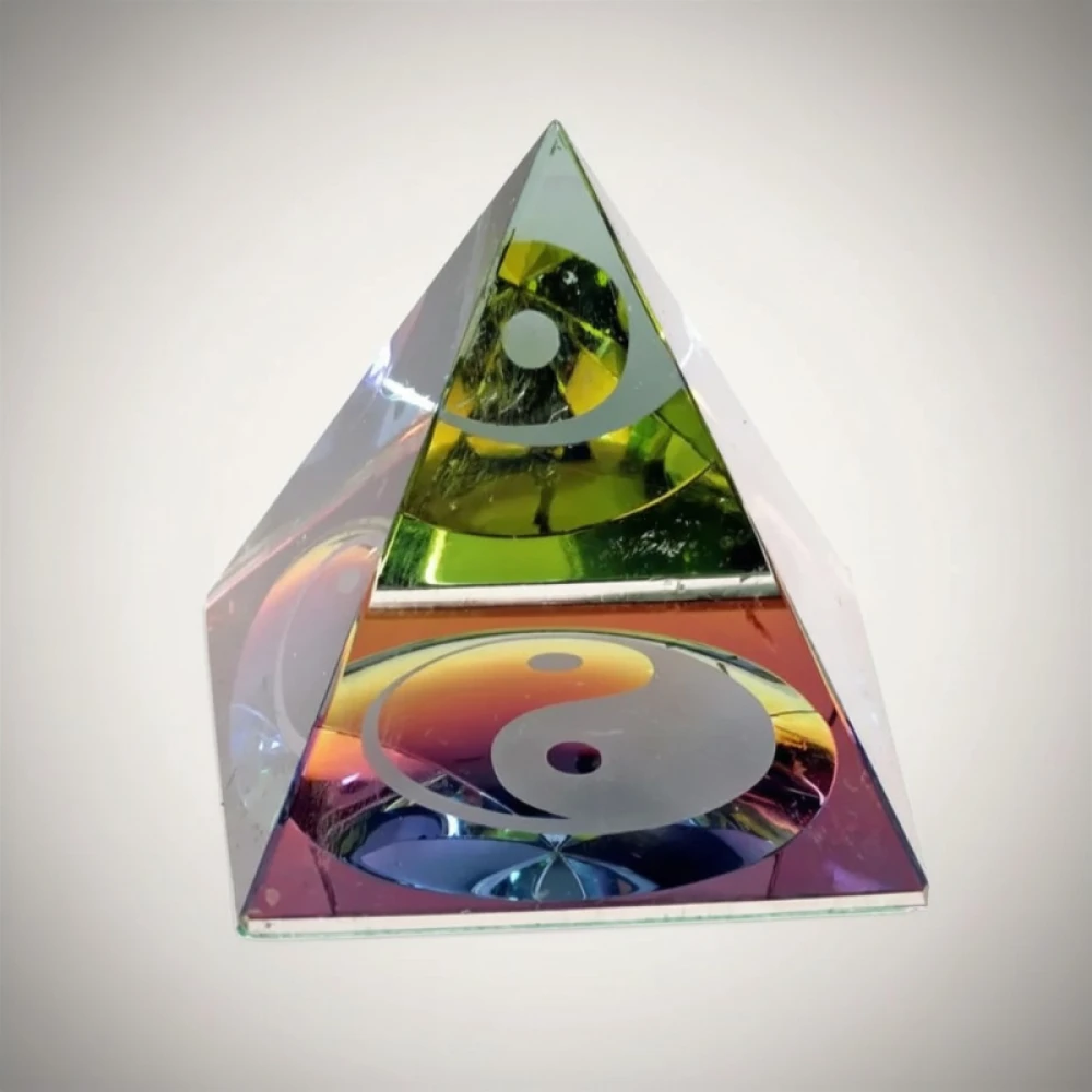 Pyramide de Cristal Yin Yang