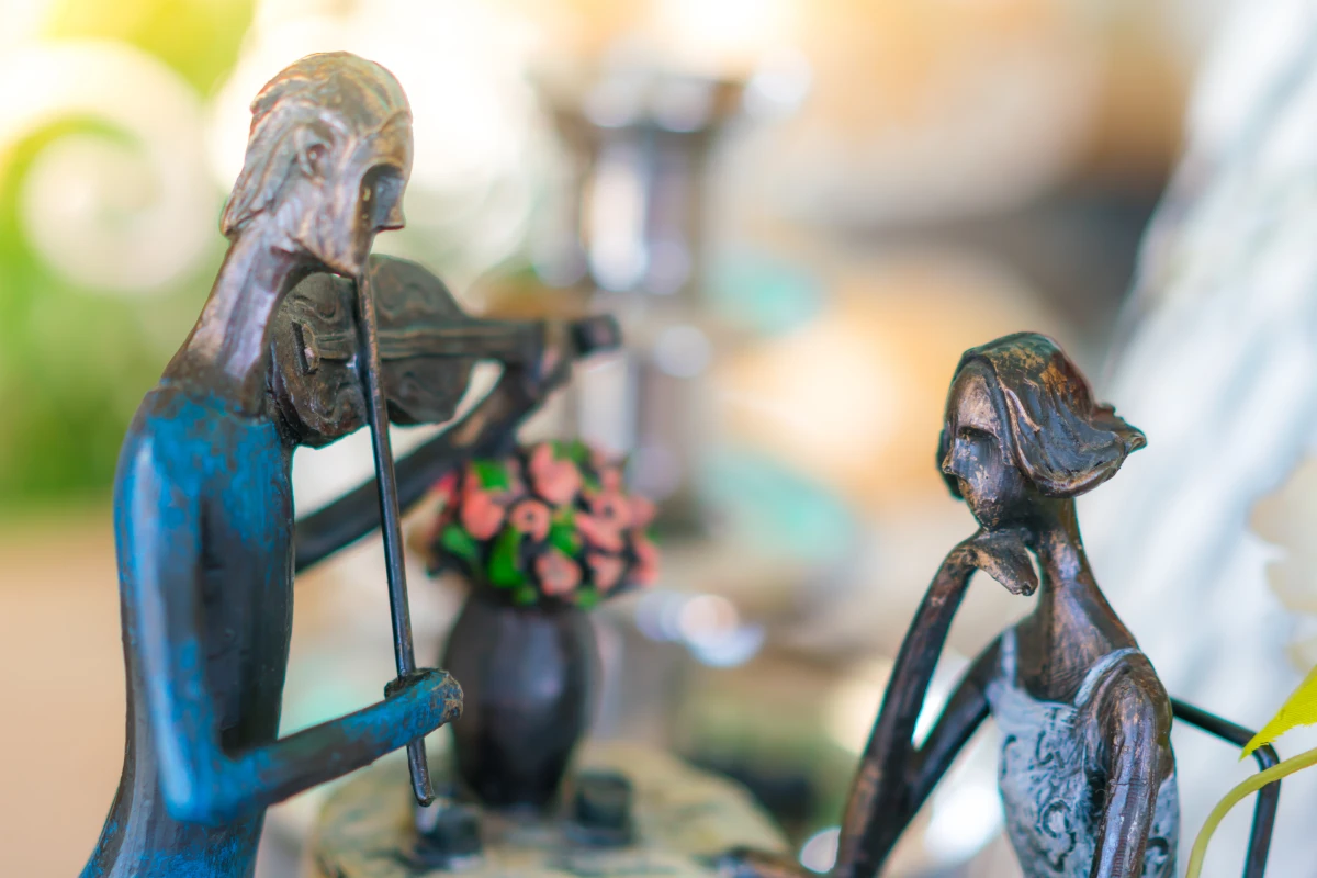 Statuettes